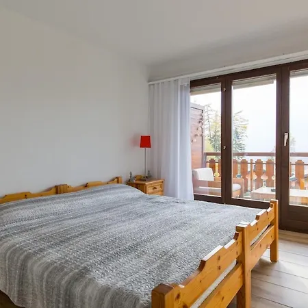 Lovely Private Parking Apartament